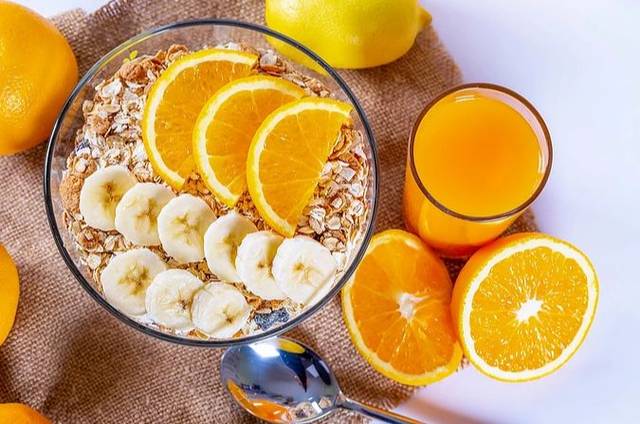 補充維生素C可以預(yù)防感冒？哪些人更需要補維C？