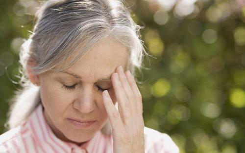 長白發(fā)是缺什么維生素？