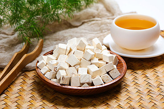 葛根：保護(hù)心腦血管，養(yǎng)肝護(hù)肝！作用全面的中藥本草